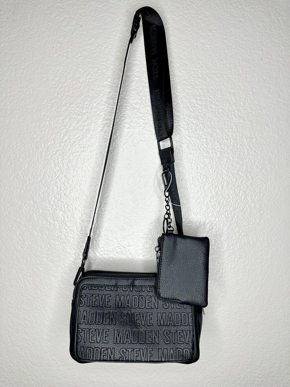 Steve Madden Crossbody Bag Womens Small Black Logo Faux Leather Coin Purse Zip - Picture 4 of 7